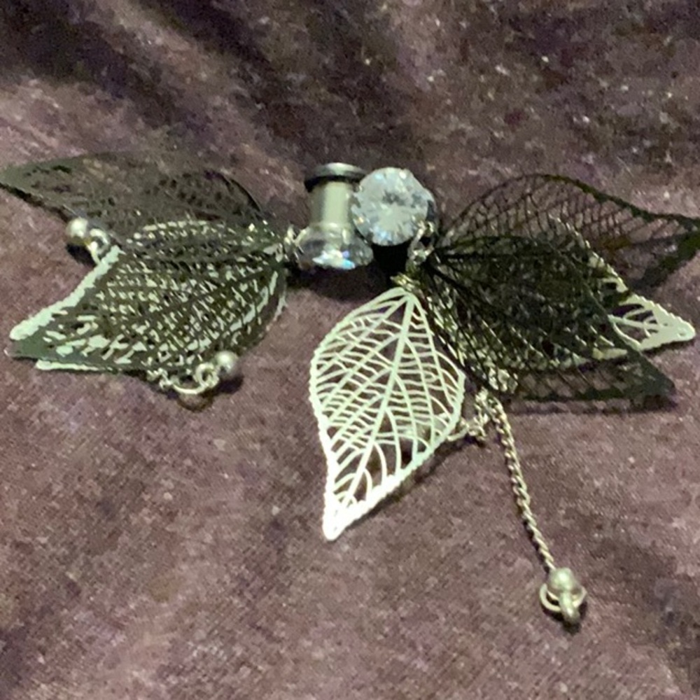 0g dangling leaf plug gauges